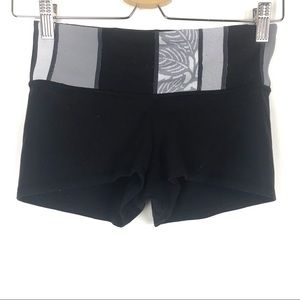 Lululemon Reversible Biker Shorts Run size 4